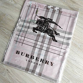 Палантин Burberry пудра