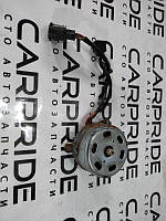 Вентилятор охолодження радіатора Volkswagen Jetta MK6 2.5 2011 прав. (б/у)