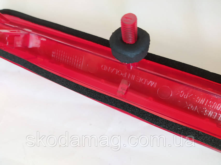 Задний верхний дополнительный стоп сигнал Шкода Октавия А5