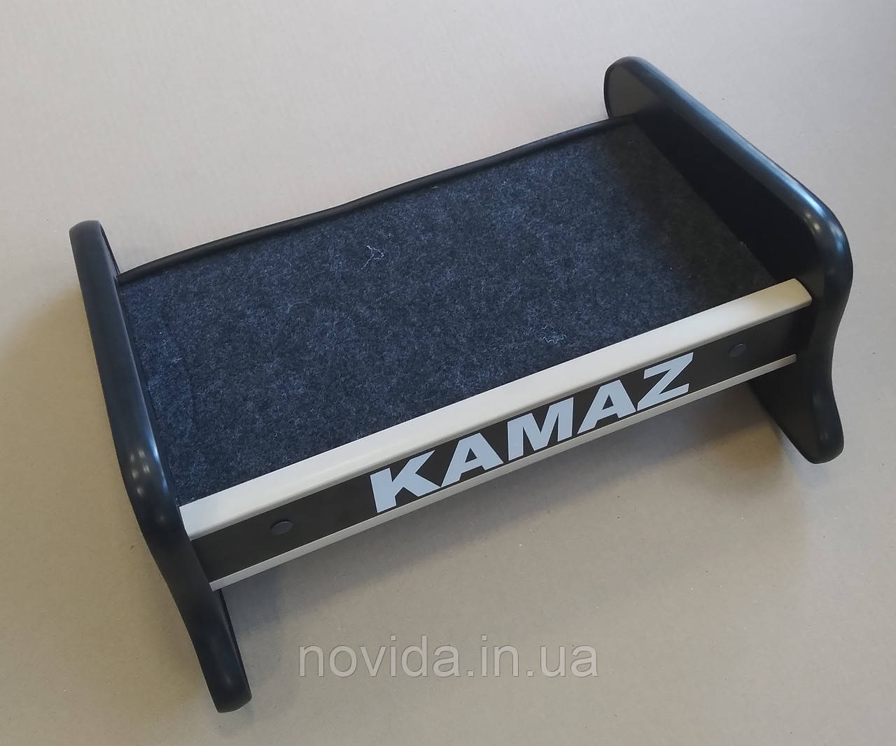 Полиця на торпеду КАМАЗ (полочка на панель) 5320