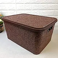 Контейнер пластиковий ажурний 18 л з кришкою коричневий для зберігання речей