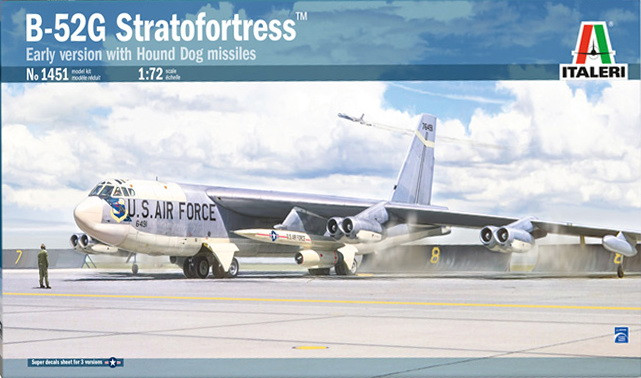 Пластикова модель 1/72 Italeri 1451 американський бомбардувальник B-52G Stratofortress рання версія, фото 1