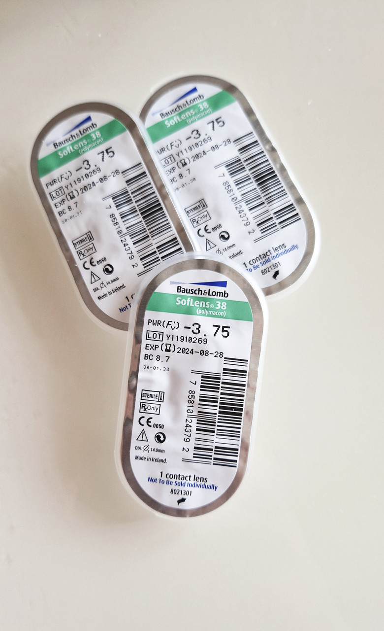 Контактні лінзи Bausch & Lomb Soflens 38, sph -3,75
