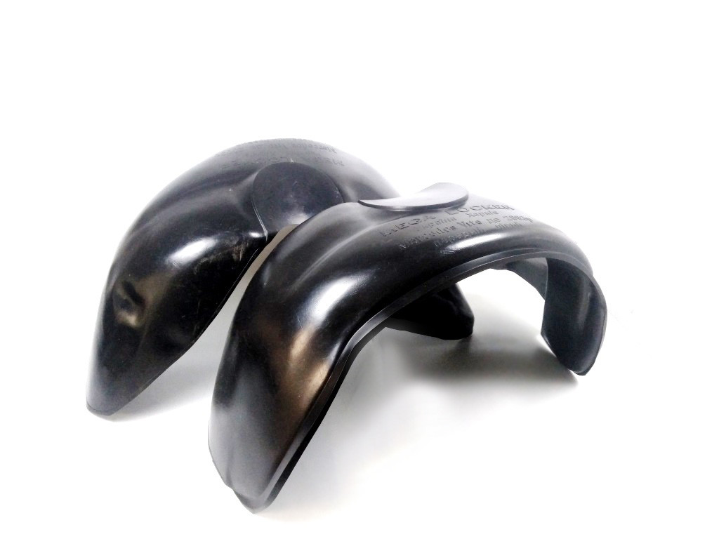 Підкрилки задні Mercedes W124 (1984–1996) / Мерседес W124, пара