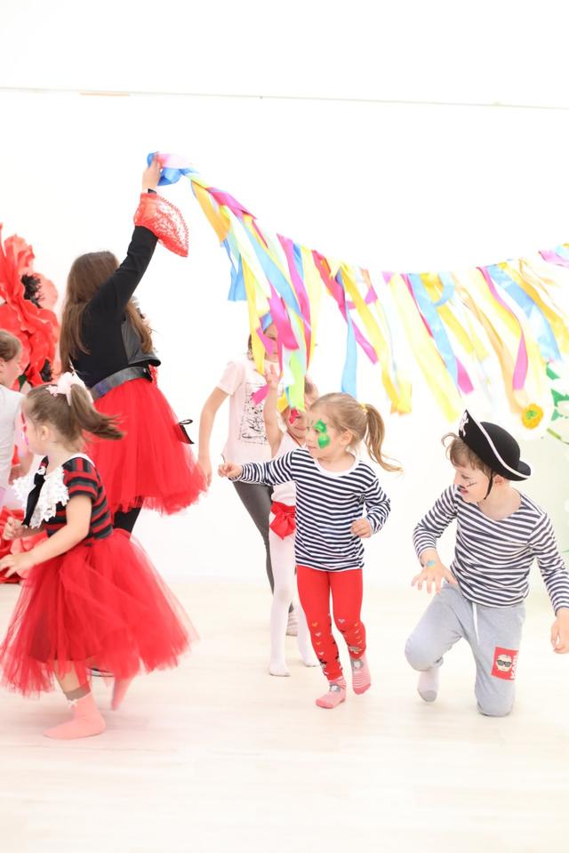 Купить Реквизит для аниматоров Лимбо Голубое Новый год, цена 550 грн ...