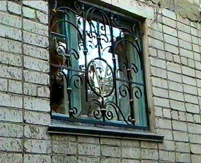 Ковані решітки на вікна болкони