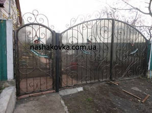 Ковані ворота та паркани