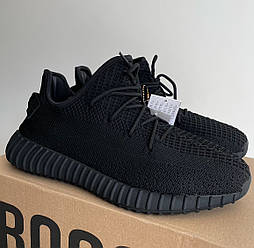 Чоловічі кросівки Adidas Yeezy Boost 350 літо-весна повсякденні легкі чорні сітчасті. Фото наживо