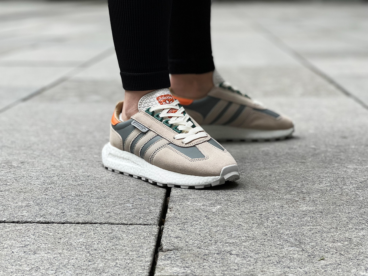 Крихітки жіночих Adidas Originals Retropy E5 / GW4412 (Розмір:38)