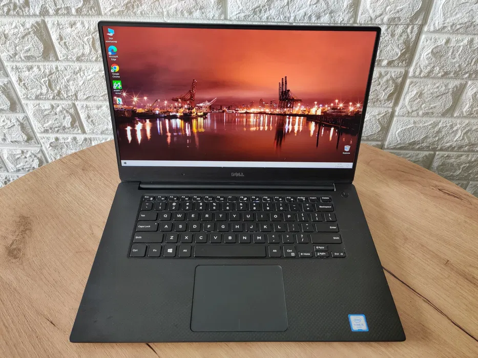Ноутбук DELL Precision 5510/15.6"/FHD/IPS/i5 6440HQ/8Gb/SSD256Gb/Intel HD 530