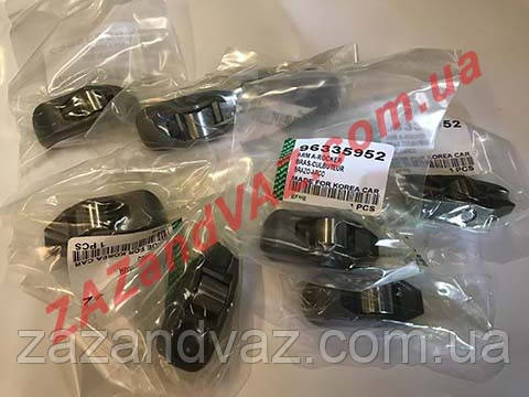 Рокер клапана коромисло Авео Aveo Grog 96335952