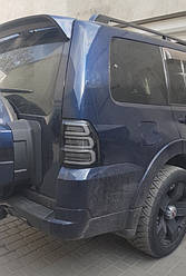 Ліхтарі Mitsubishi Pajero Wagon 4 тюнінг led оптика (2021 стиль) чорні