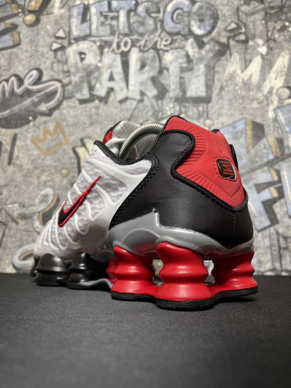 Nike shox red white 2025