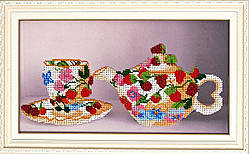 Схема для вишивки бісером Полуничний сервіз Н-009 (габардин)