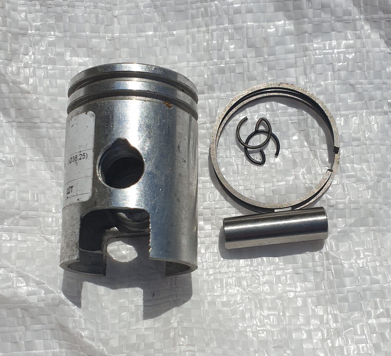 Карпати мопед Поршень 0/00/000/1р/2р/3р кільця, палець, стопора, фото 1