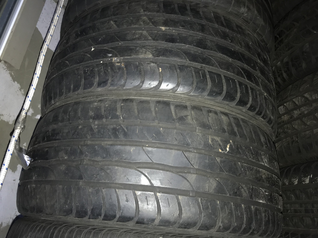 235 40 18 Barum bravuris