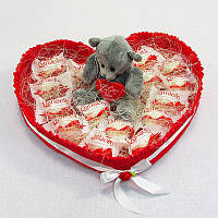 Букет из конфет Сердце из Рафаэлло с мишкой тедди 4135IT, Lala.in.ua