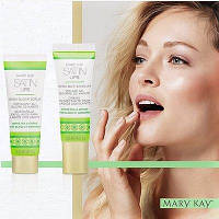 Набор для губ Satin Lips с маслом ши «Белый чай и Цитрус" Mary Kay