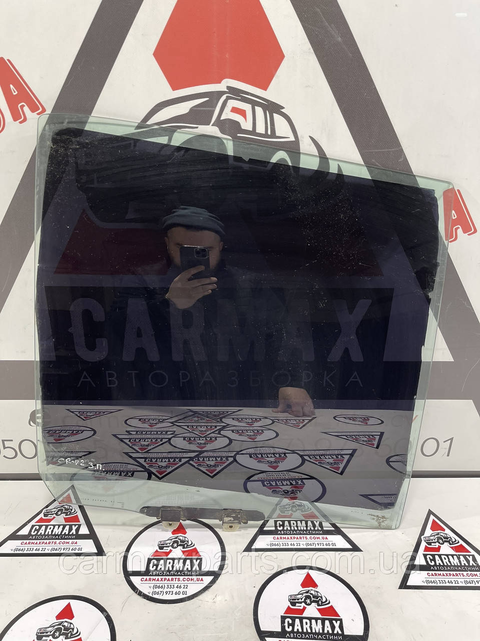 Скло задньої лівої двері Honda CRV II 2002-2007