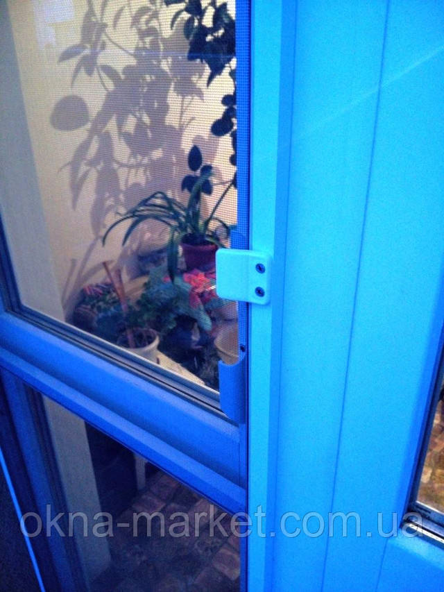 Москітна сітка на двері на Чоколівці ― віконна фірма москітна сітка на двері ціна
