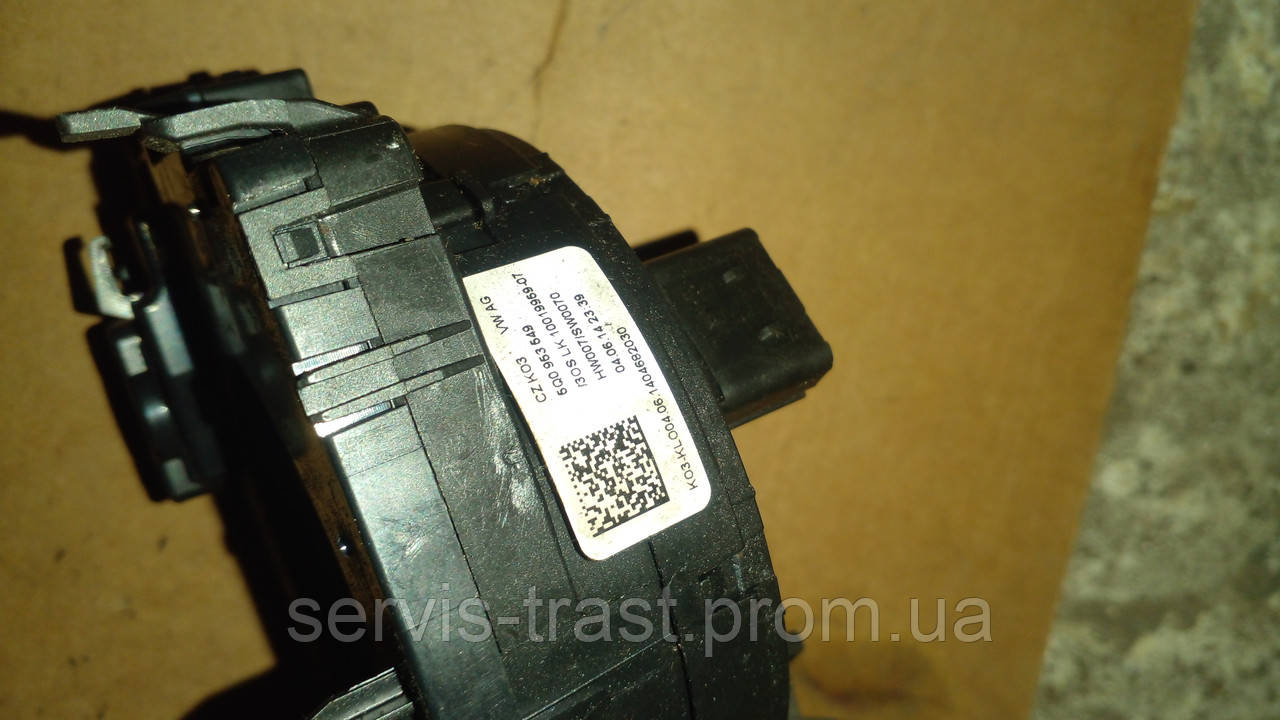 Підрулевий шлейф Skoda Octavia A7
