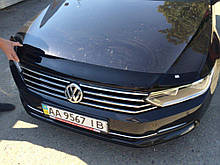 Дефлектор капоту, мухобойка Volkswagen Passat B8 2014- (SIM)