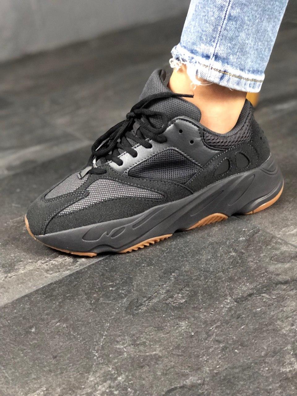 Кросівки жіночі чорні Adidas Yeezy Boost 700 Wave Runner (00688)