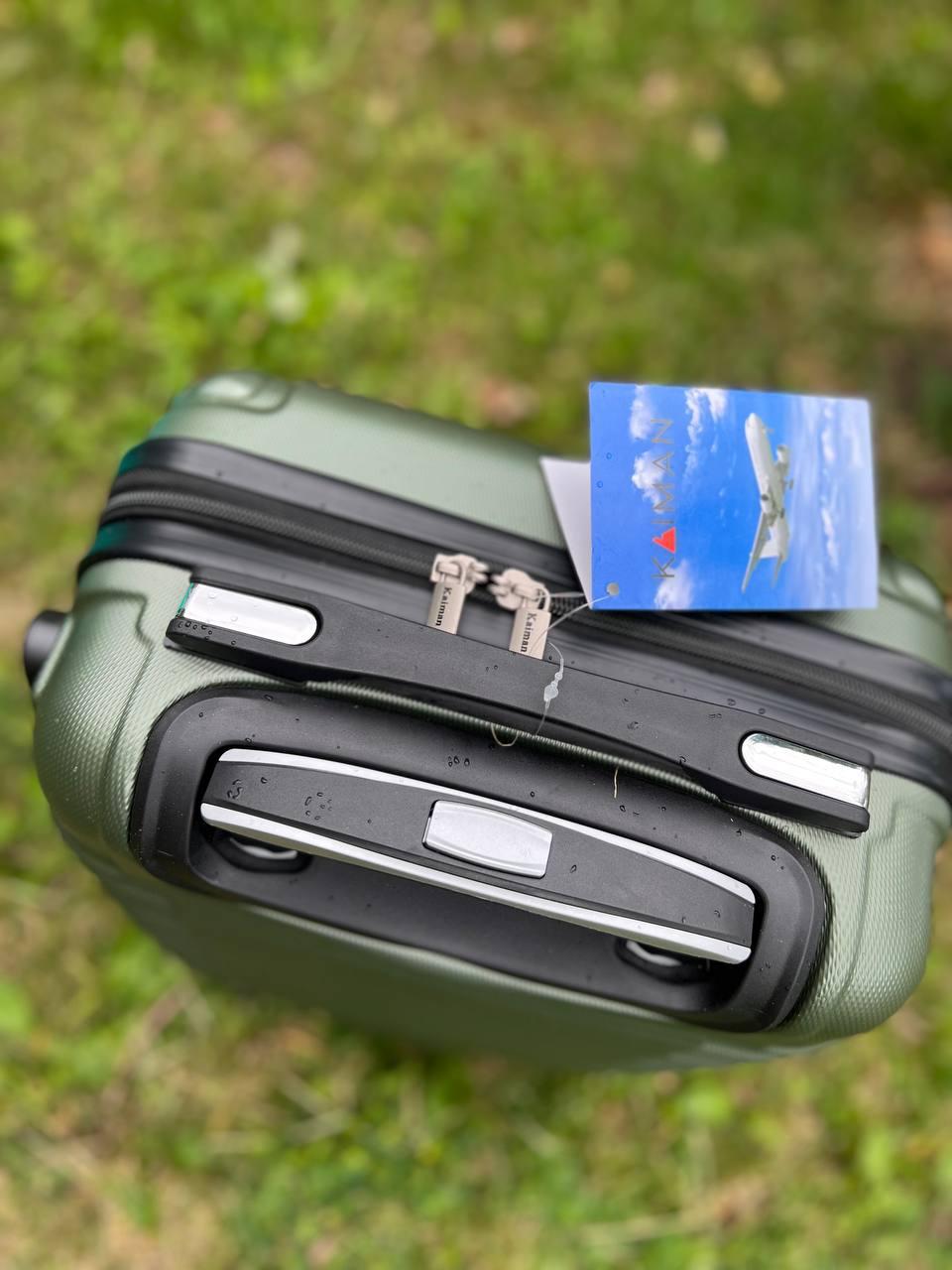 Чемоданы для ручной клади в самолет 40 x 30 x 20 цвет хаки, цена 1076 ...