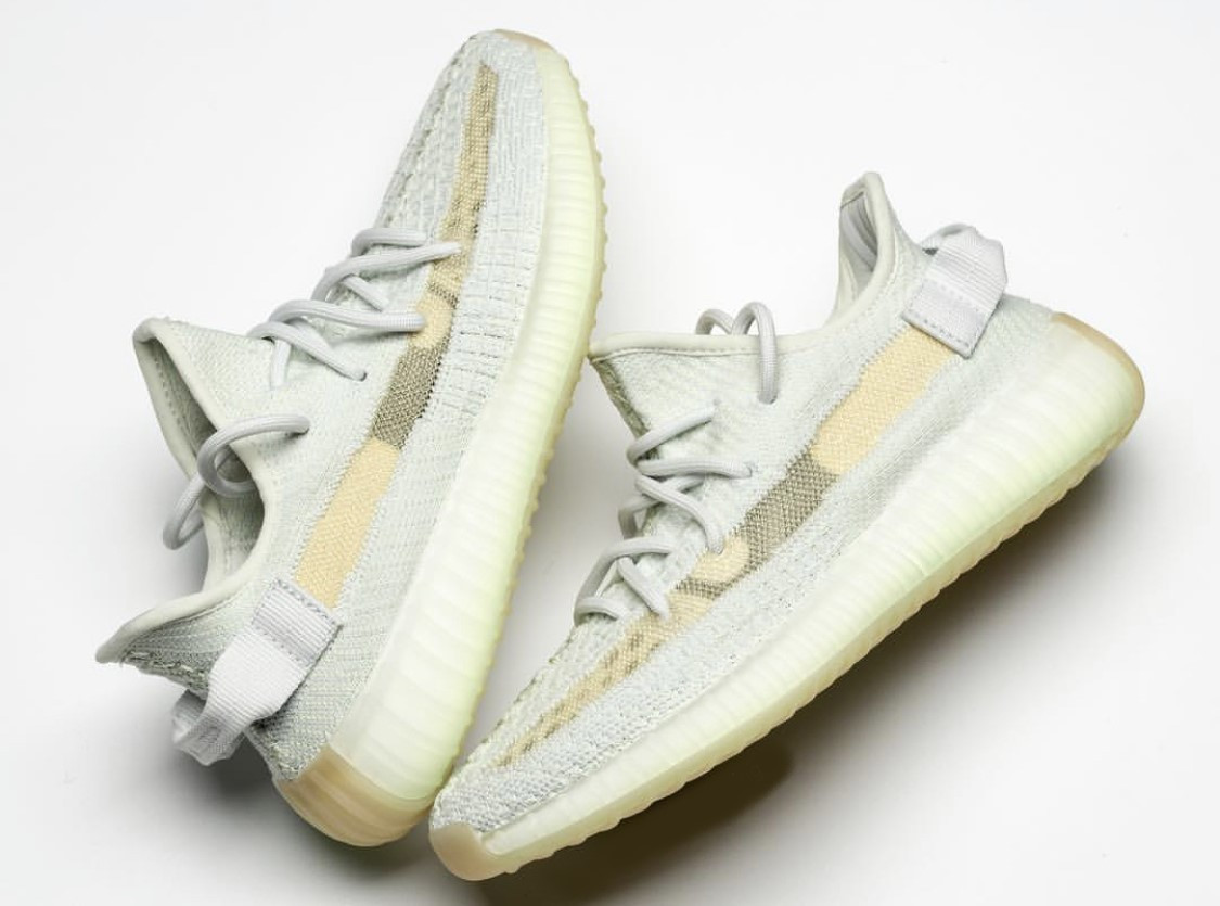 Yeezy 350 boost v2 hyperspace hotsell
