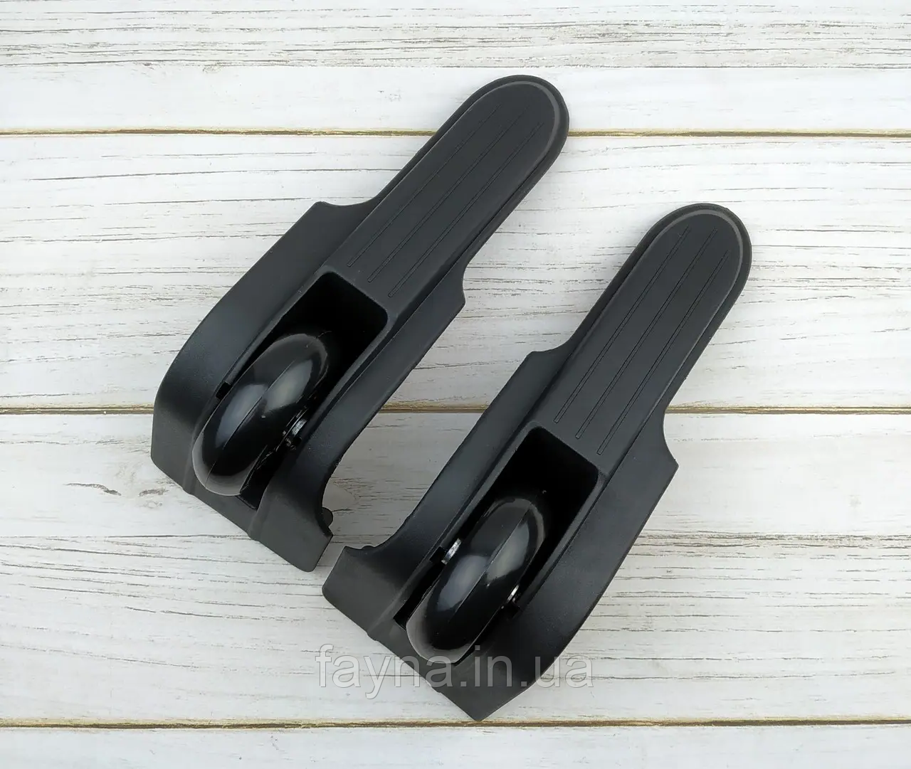 Колісний блок для валізи ЧКБ-15, вар.1 (D=67 mm), фото 1