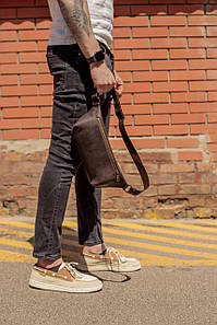 Чоловіча сумка "Модель №56 міні" з натуральної шкіри колір Шоколад