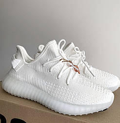 Чоловічі кросівки Adidas Yeezy Boost 350 весна-осінь-літо повсякденні легкі білі. Фото наживо