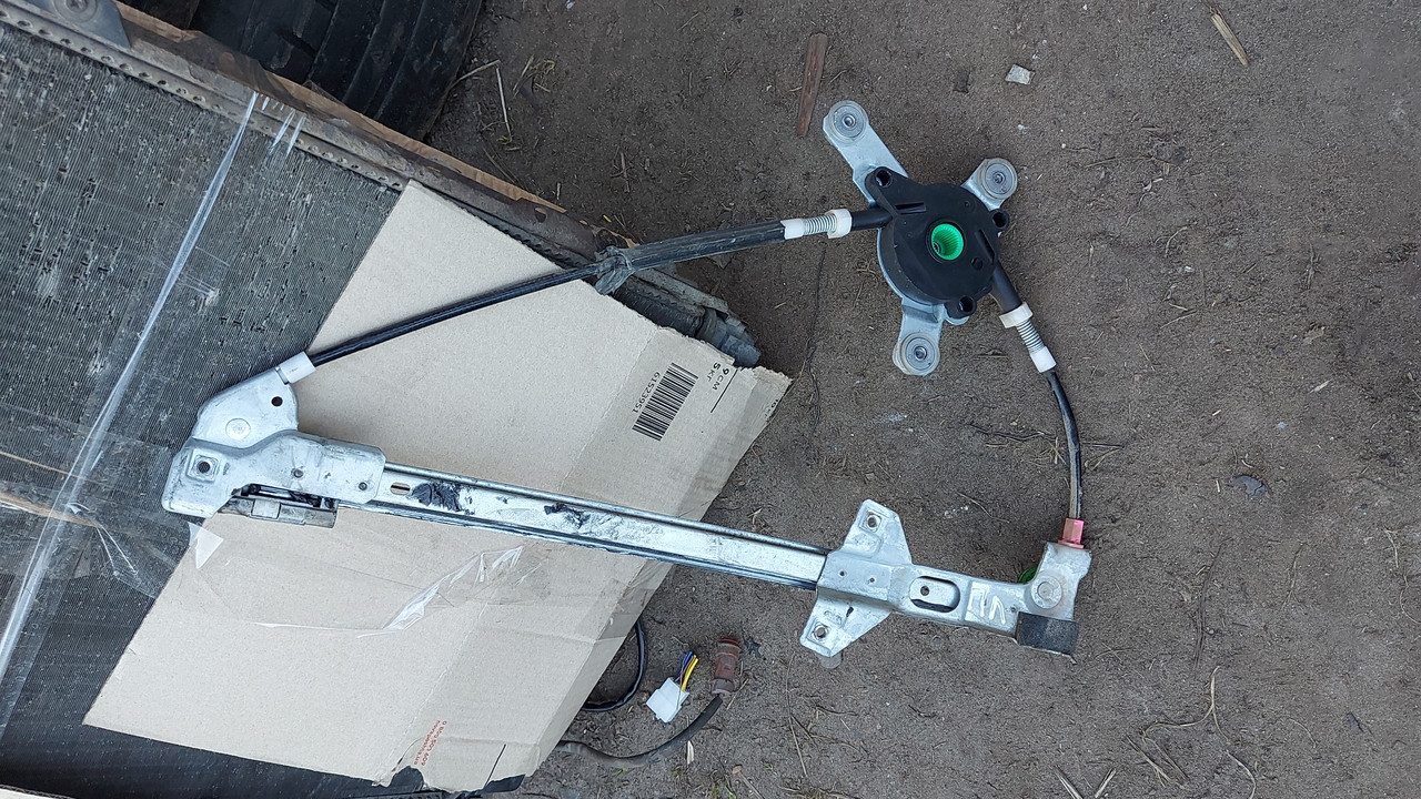 Купити Стіклопідйомники Ауді 100,А6 С4, ціна 500 грн - Prom.ua (ID ...