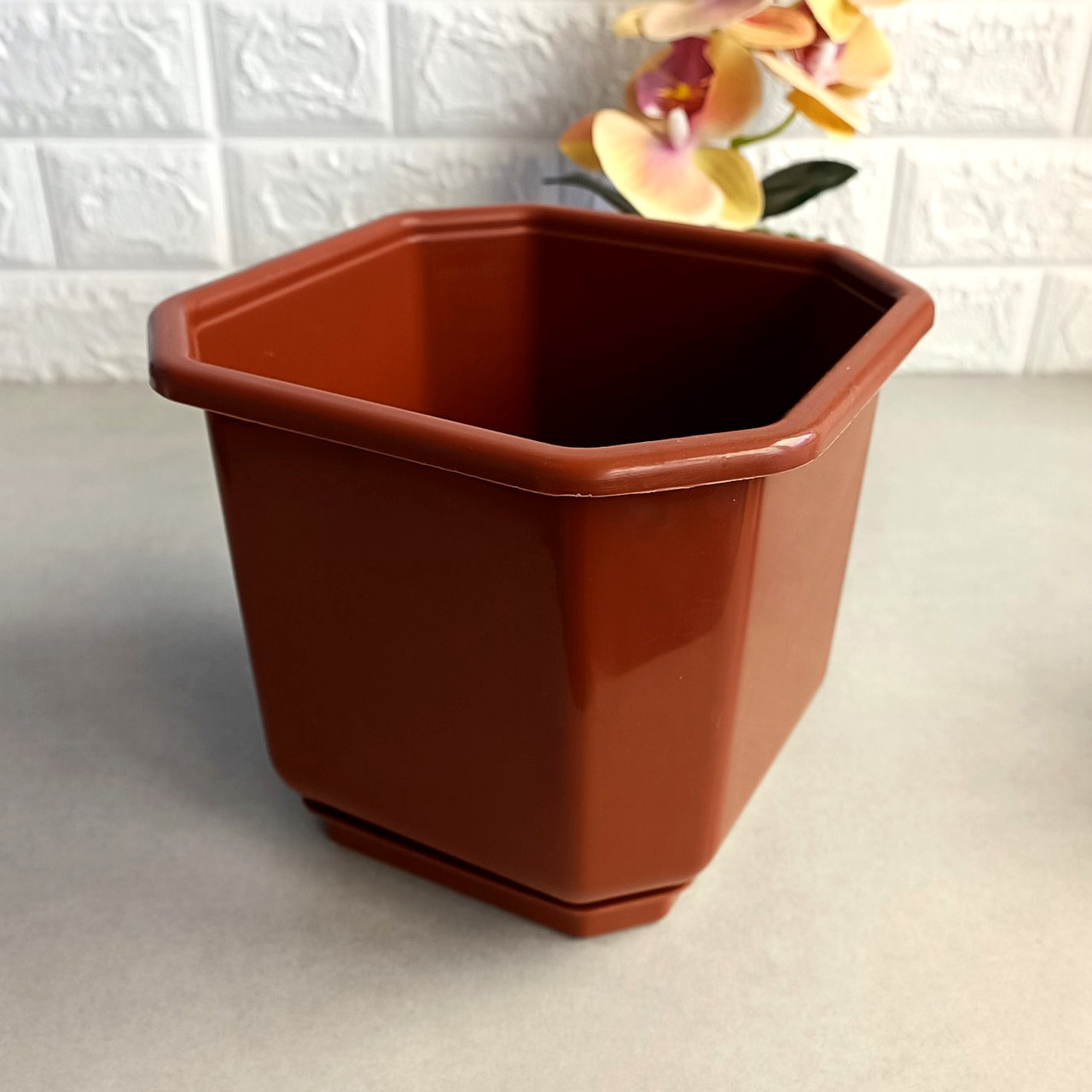 Квадратний вазон для великих рослин Дама 32*32*28 см 16 л