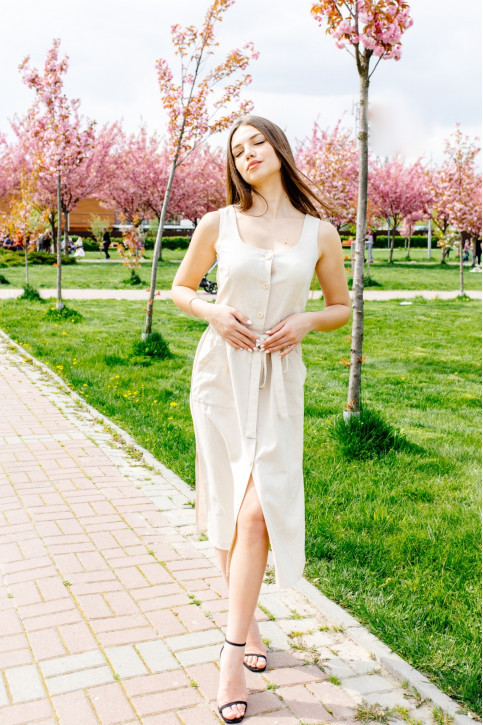 Бежевий сарафан з льону на широких бретельках під пояс, Літній сарафан жіночий однотонний лляний з кишенями