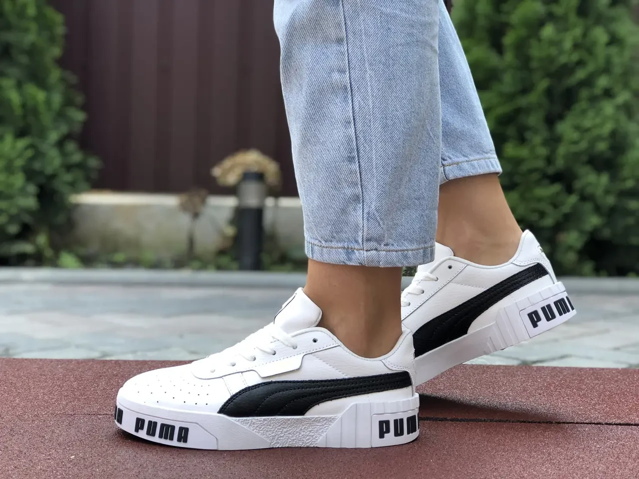 ​Белые кроссовки Puma - Комфорт и стиль в одном