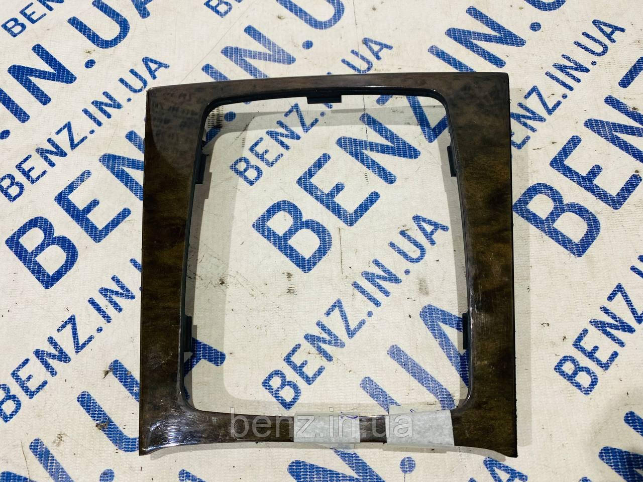 Декоративна накладка куліси АКПП Mercedes W212, S212 A2126801207