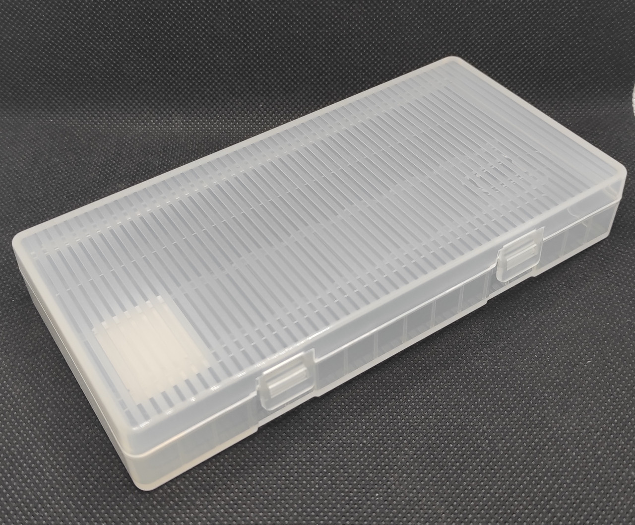Коробочка для зберігання акумуляторів 18650 Soshine SBC-024 (1-8ел.)