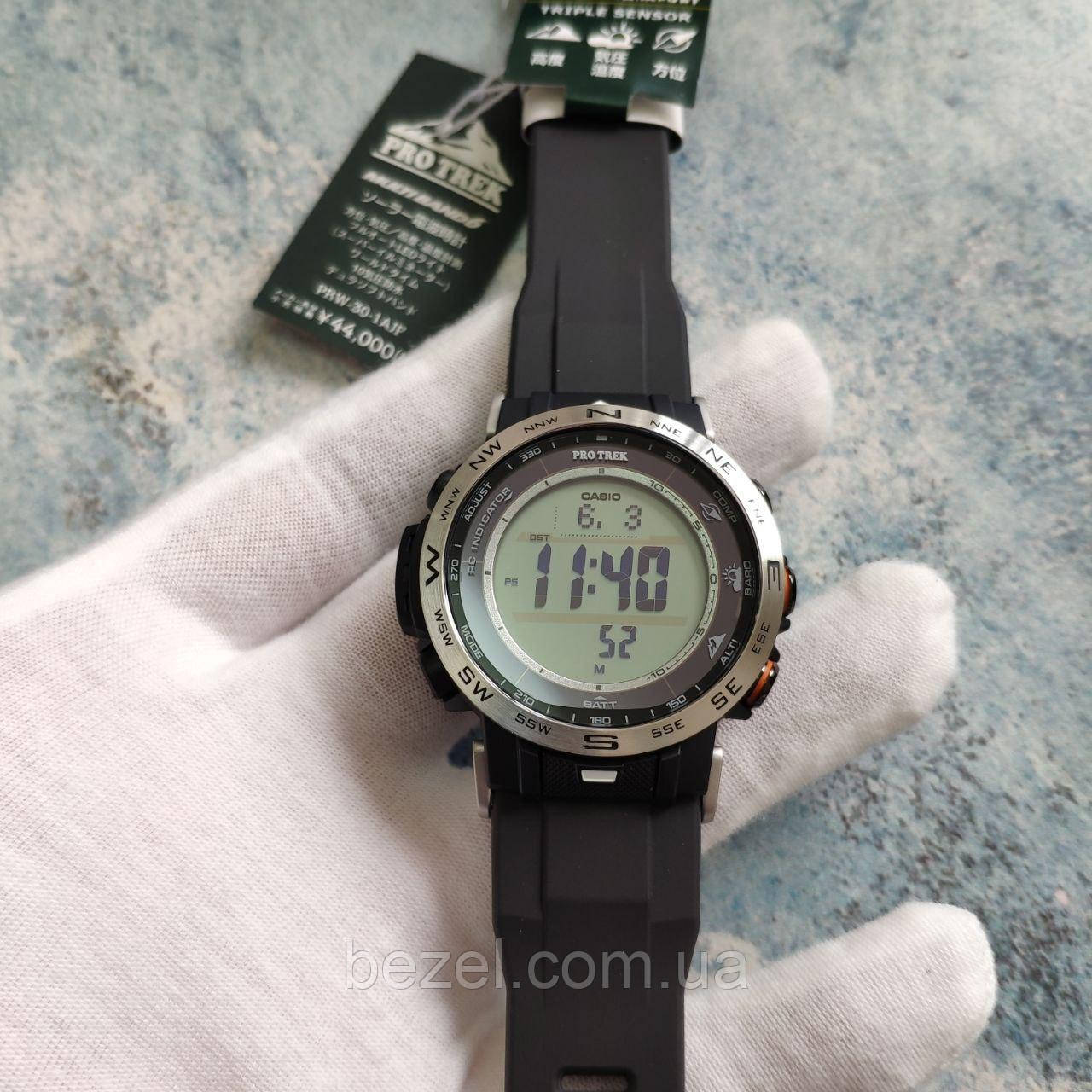 Чоловічий годинник Casio PRW-30-1AER (PRW-30-1AJF)