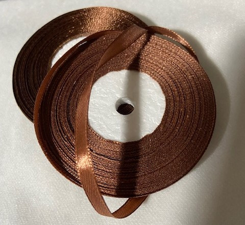Стрічка атласна коричневий колір 6 мм