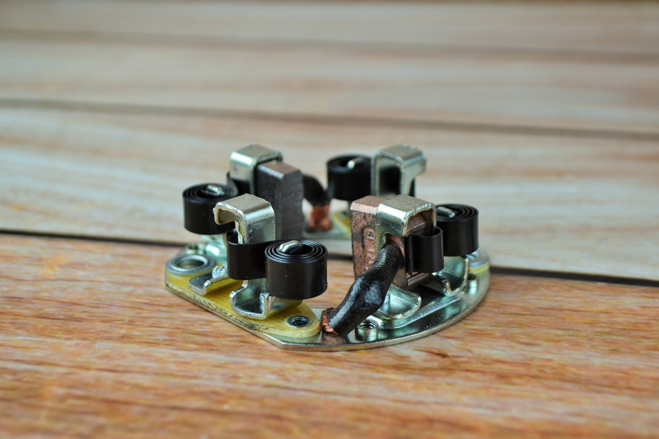 Щіткотримач редукторного підсиленого стартера 12в 2,8-3,5 квт (мтз,юмз,т40,т25,т16), фото 1