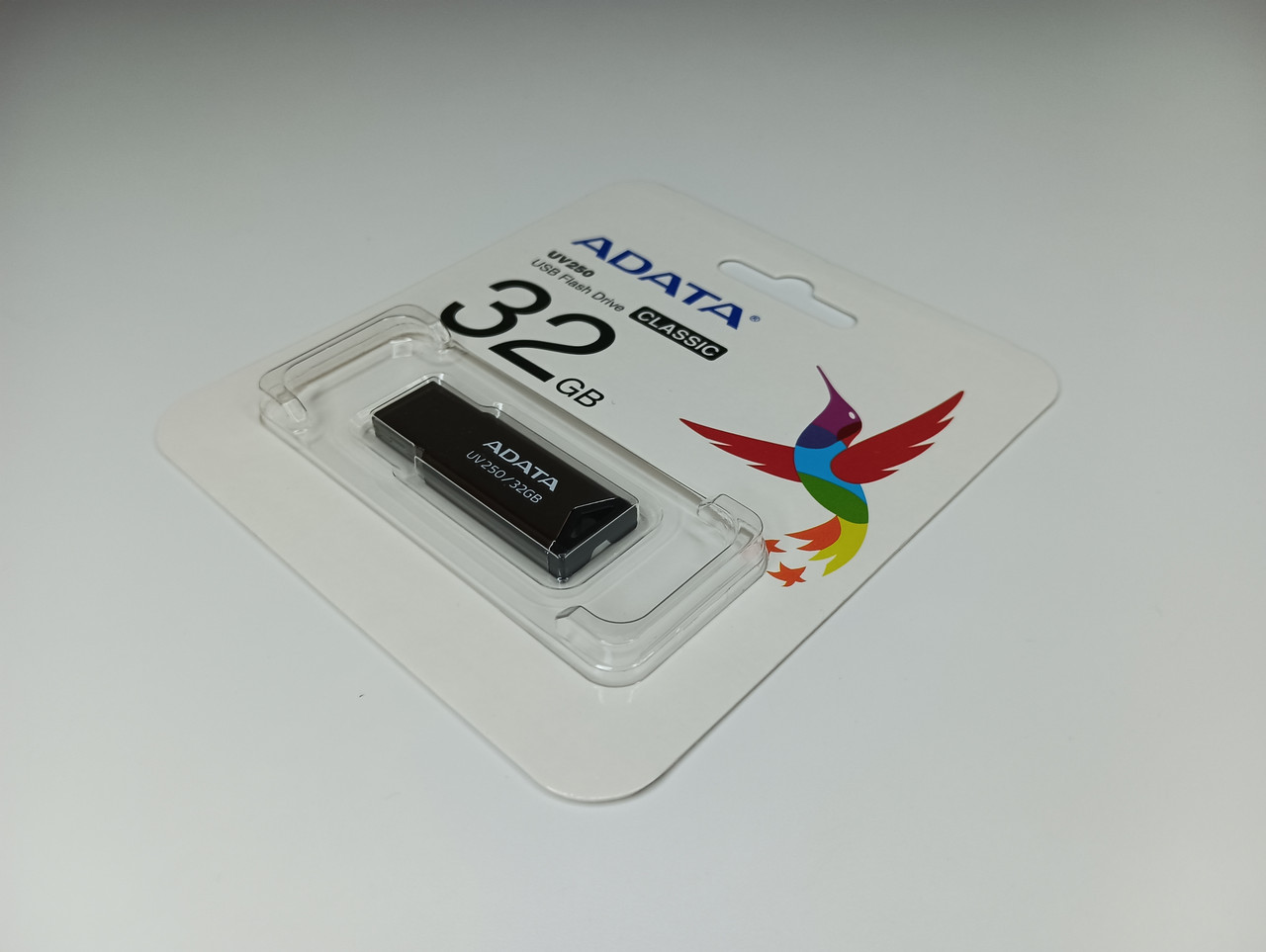 USB Флешка на 32 Гб Флеш-накопичувач Adata Technology 32GB