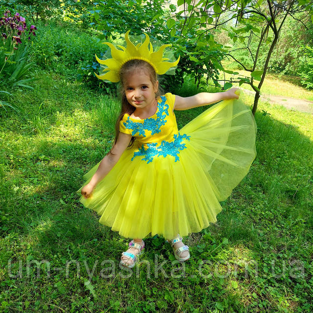святкова жовта сукня дитяча