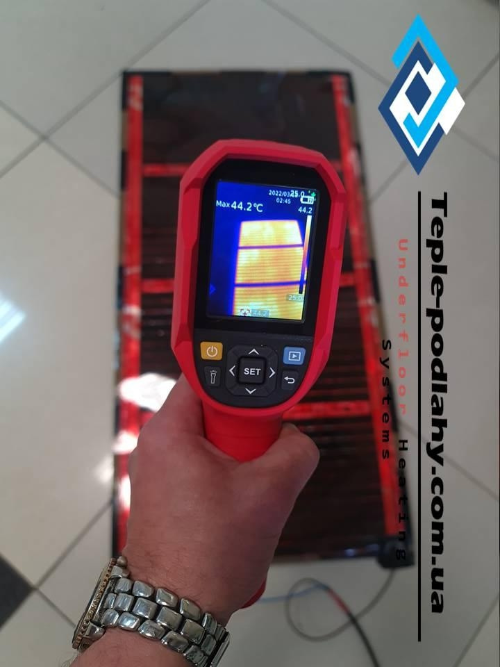 Малопотужна економна нагрівальна плівка 75 вт м.пог  RexVa XT 305 (Відрізна) розмір  0.50 х 1