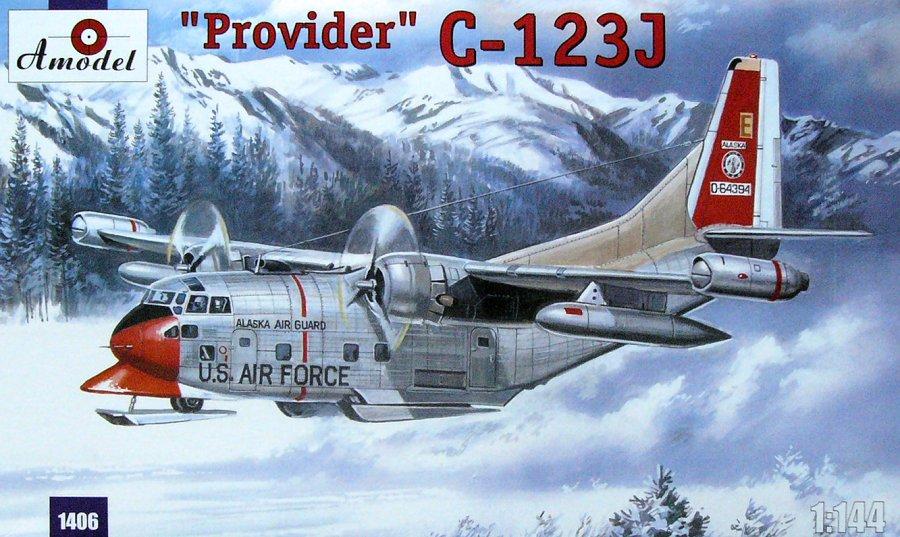 Пластикова модель 1/144 A-model 1406 американський транспортний літак C-123J «Provider» лижна версія, фото 1