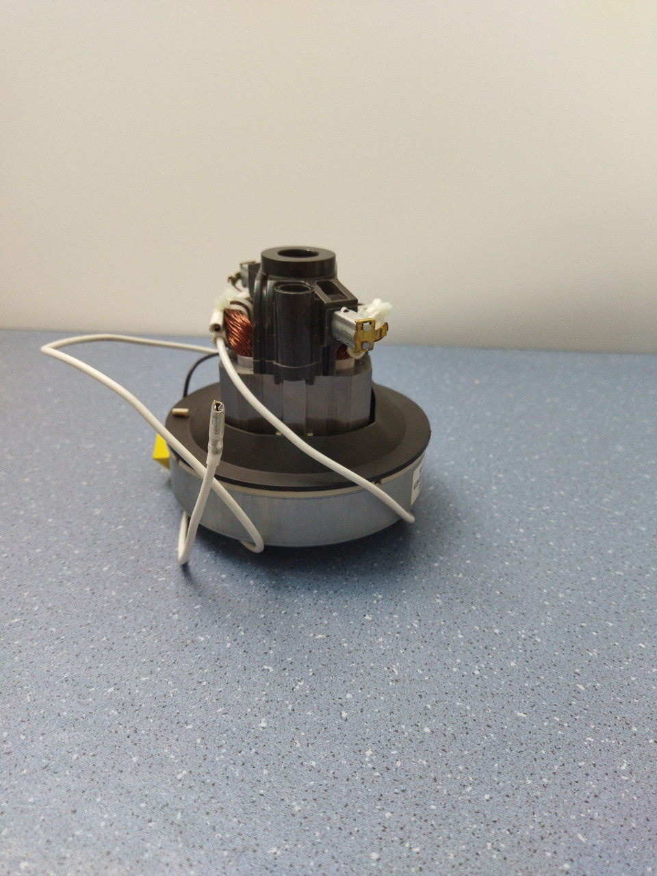 Купить Двигатель для пылесоса Saturn HJN-T-120-B 220-240 1200W Class120 ...