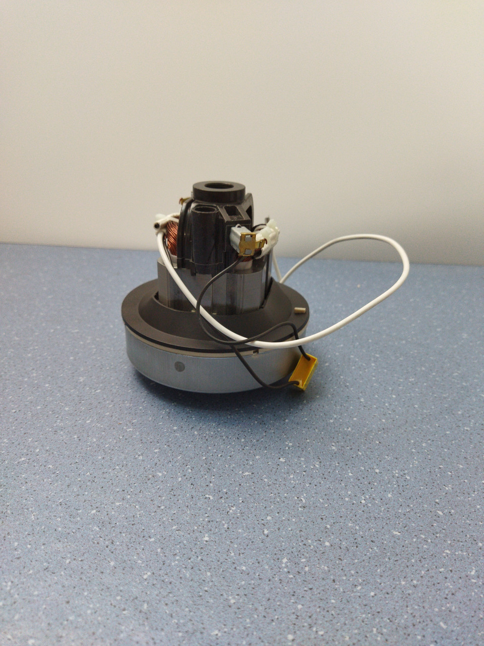 Купить Двигатель для пылесоса Saturn HJN-T-120-B 220-240 1200W Class120 ...