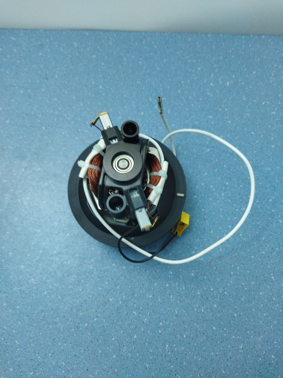 Купить Двигатель для пылесоса Saturn HJN-T-120-B 220-240 1200W Class120 ...