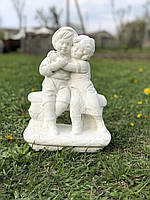 Садовая фигура, скульптура белая пара детей на скамейке для декора сада, ручной работы 33 см