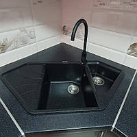 Чёрная угловая кухонная мойка Adamant Spirit 03 Black 10050